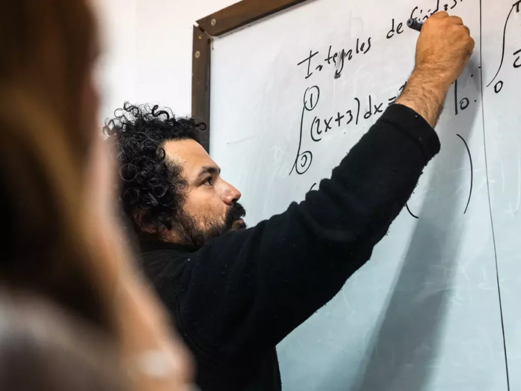 Preparate para el ingreso, los parciales y los finales con quien sabe cómo hacerlo